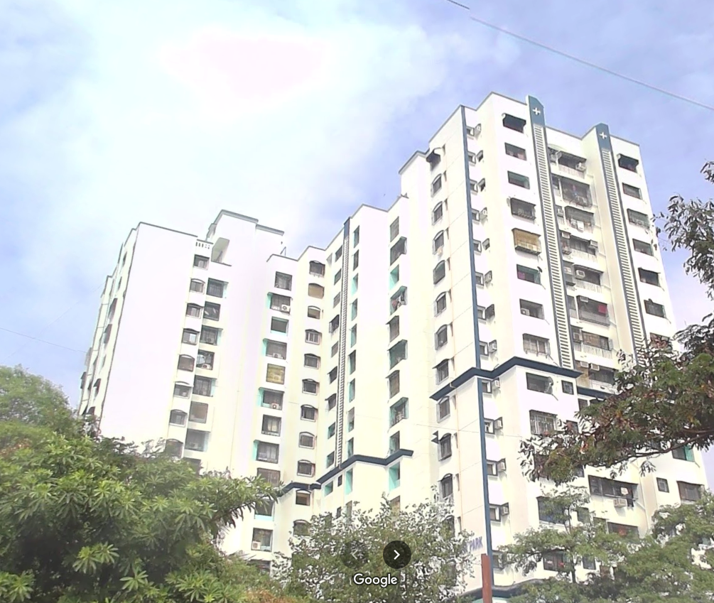 2 Semi-Furnished in Hill View Park Towers , Kandivali East